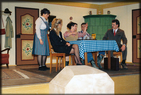 1990 Um Haus und Hof